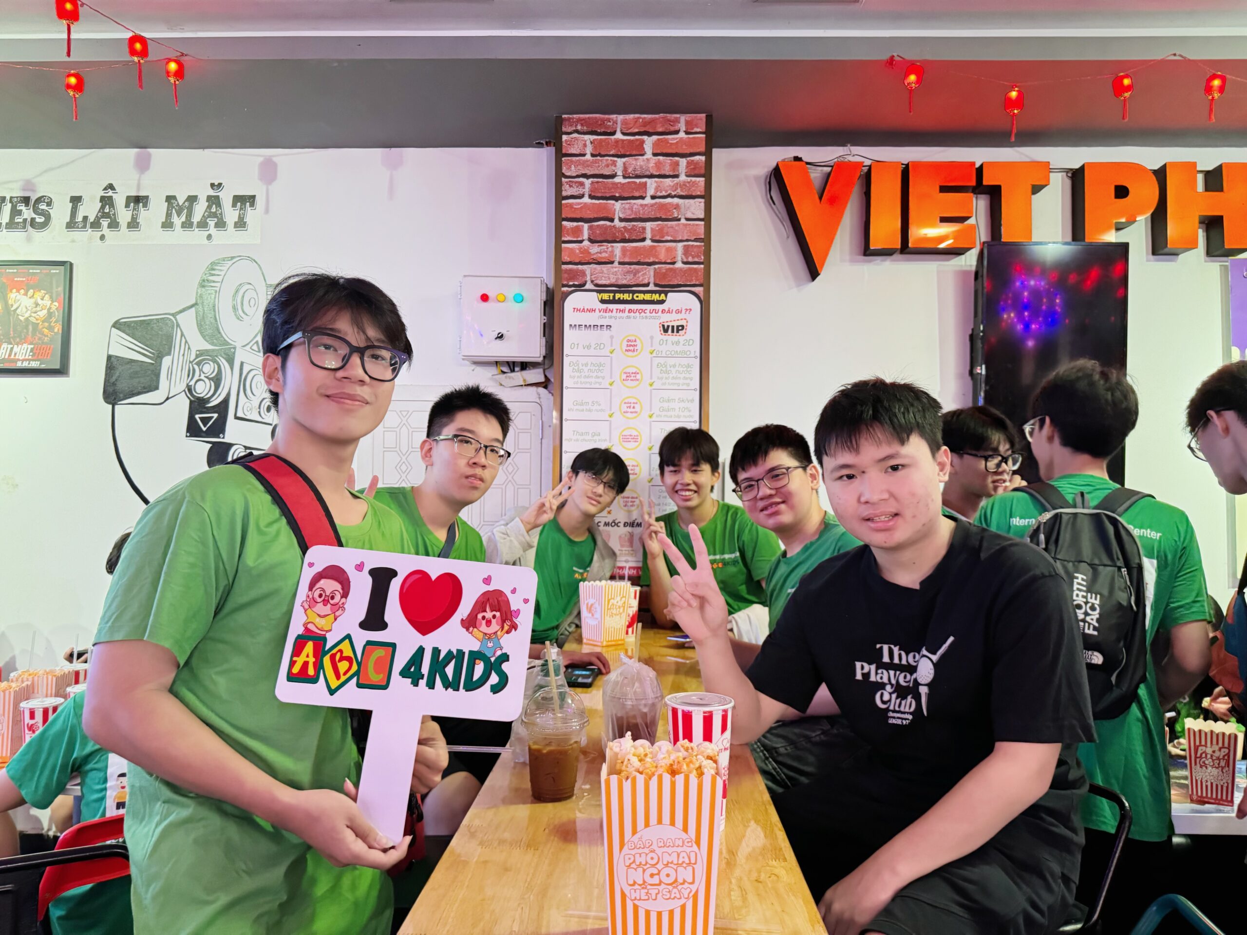Một số hình ảnh trong buổi xem phim